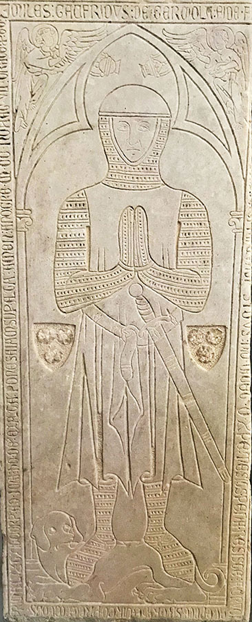 Bourgogne Pierre tombale au prieuré de Lancharre