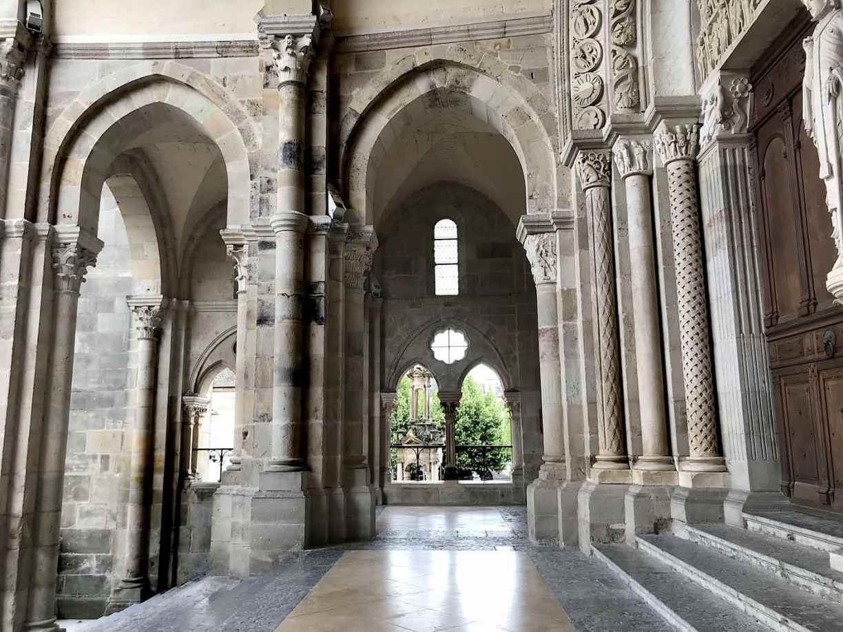 Bourgogne Cathédrale d'Autun narthex