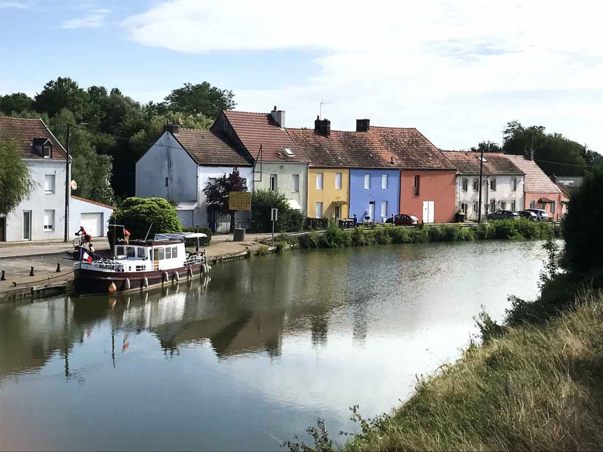 Bourgogne canal du Centre à Blanzy