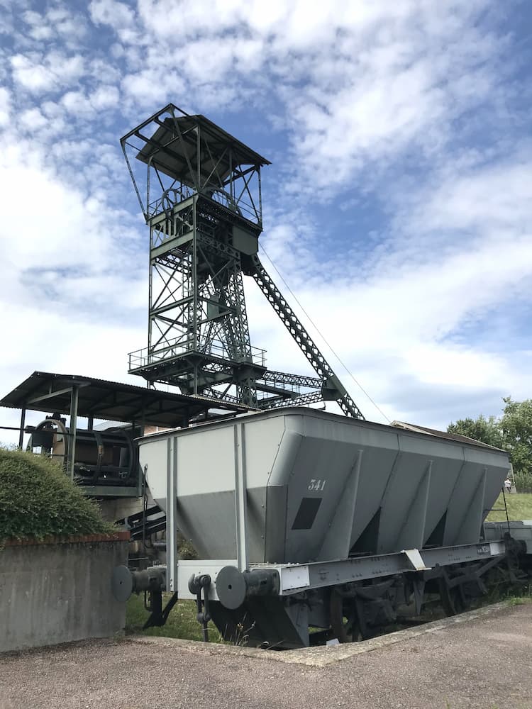 Blanzy, le carreau de la mine et son chevalement