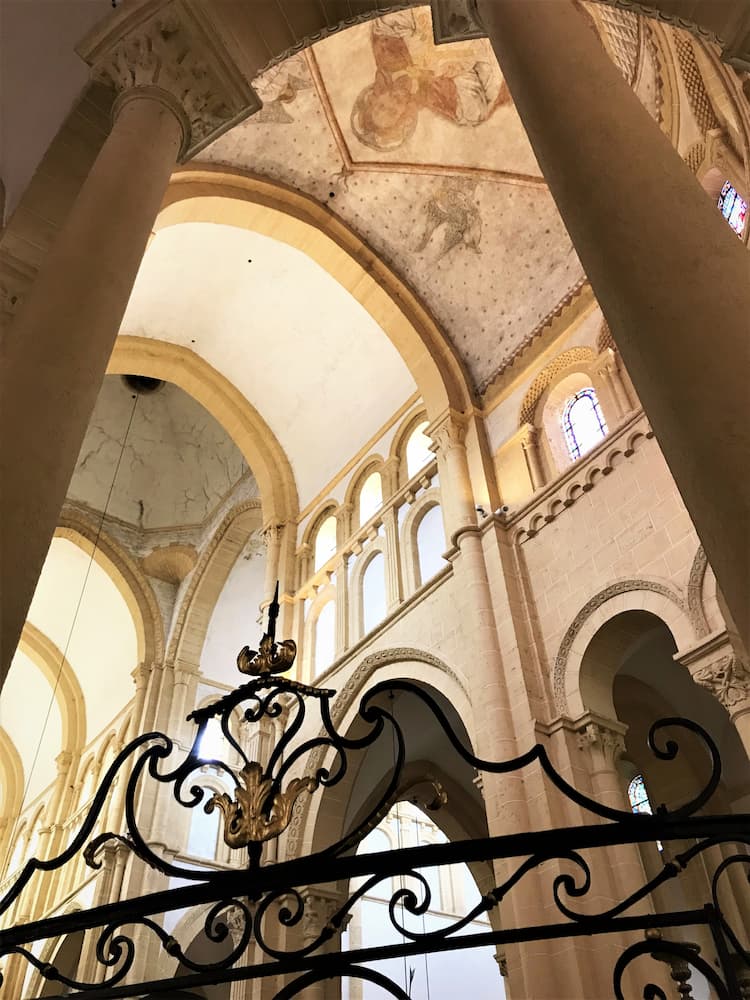 Choeur de la basilique de Paray-le-Monial Bourgogne