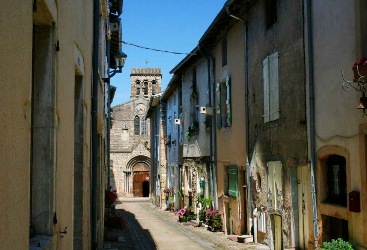 Bourgogne Vieille ville de Tournus et ses petites rues