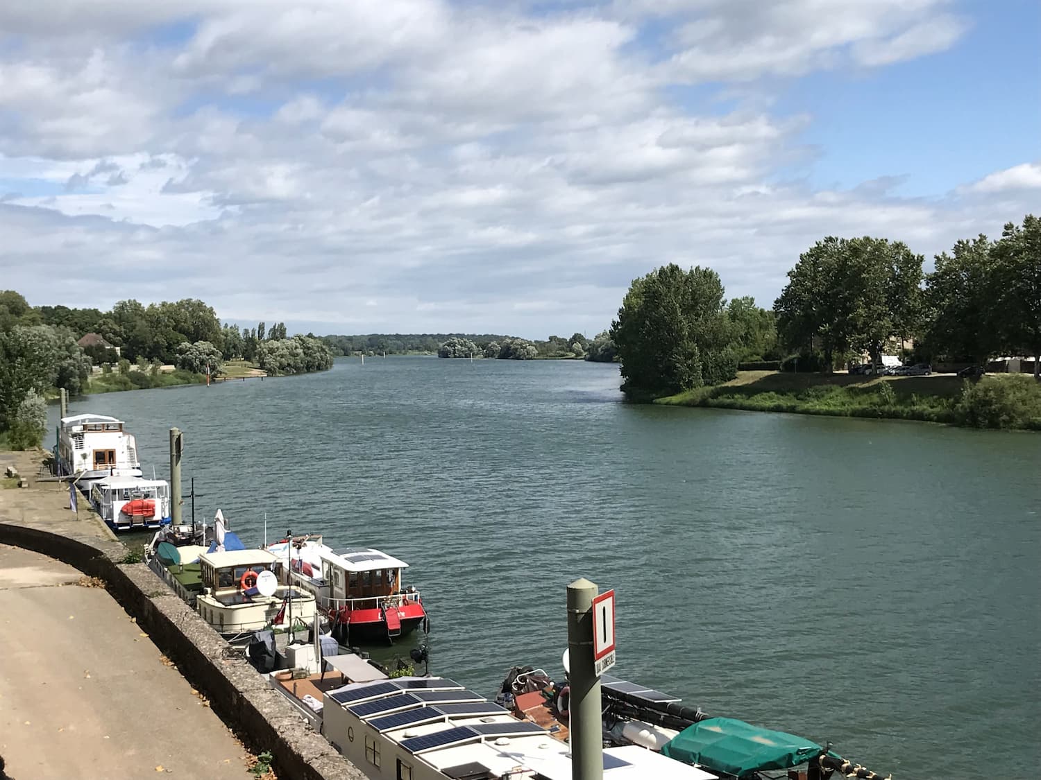 Tournus quais de Saône