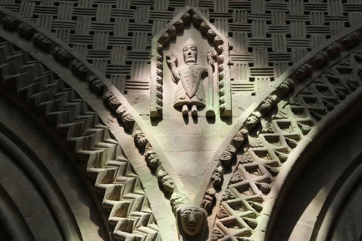 Normandie Bayeux cathédrale sculpture de la nef