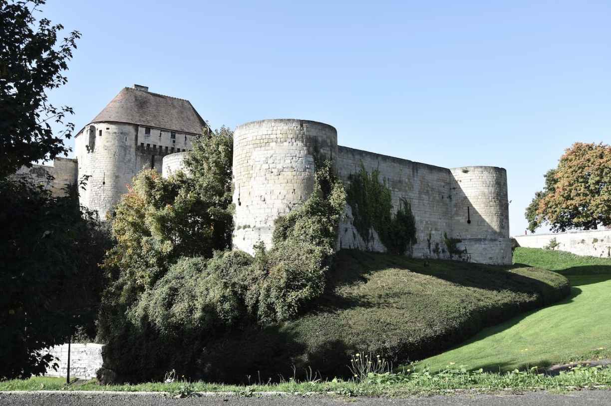 Porte du château de Caen en Normandie 