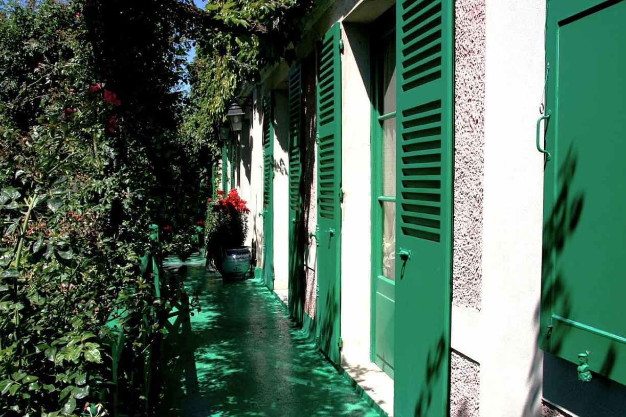 Normandie maison aux volets verts de Claude Monet