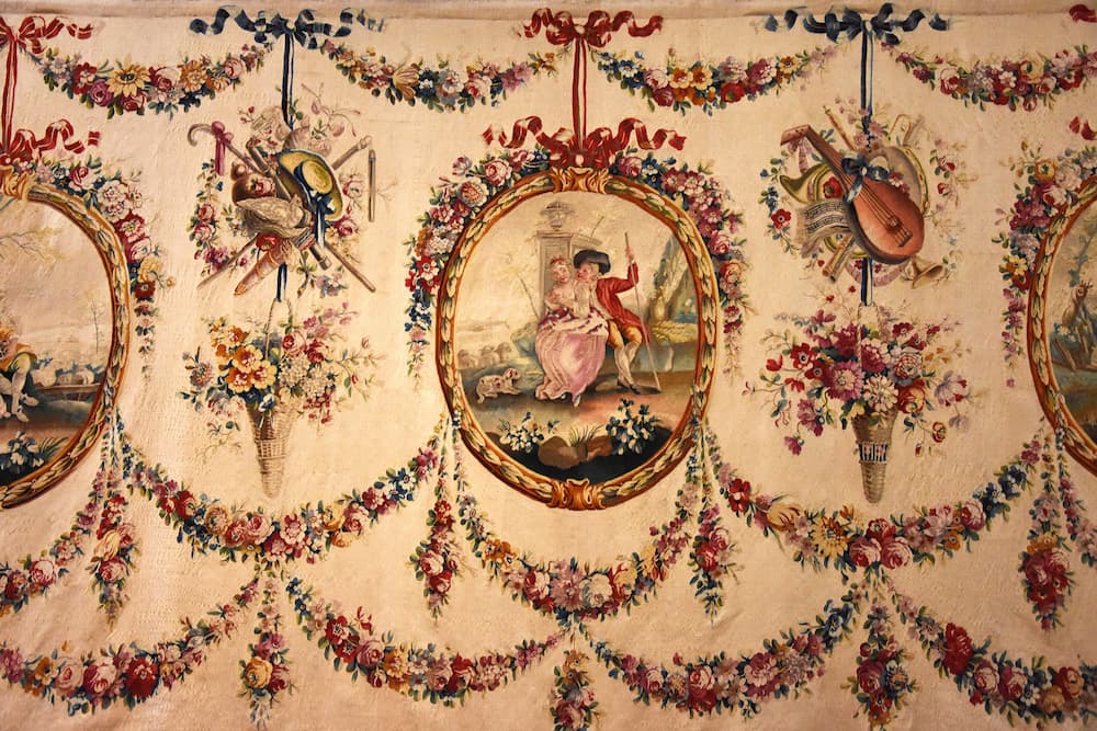 Creuse nef de la cité internationale de la tapisserie d'Aubusson