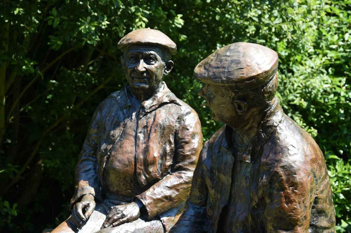 Normandie Statue de Jacques Prévert Omonville-la-Petite La Hague