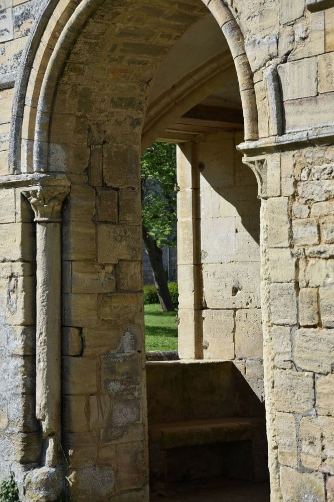 Normandie Passage vouté au prieuré Saint-Gabriel de Brécy