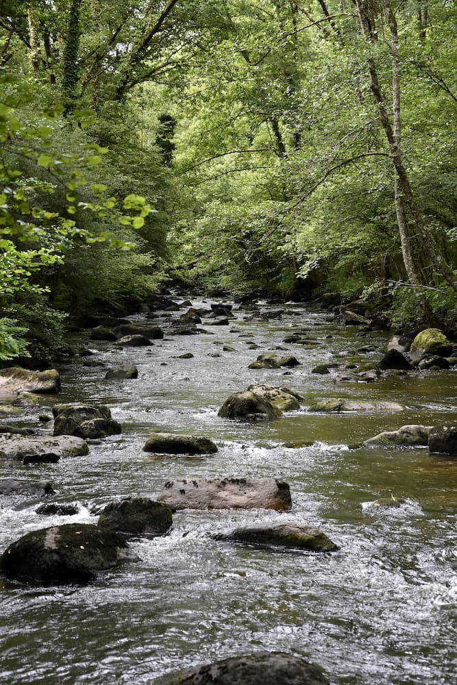 Normandie : Sentier du Granit à la Roche d'Oëtre en Suisse Normande 