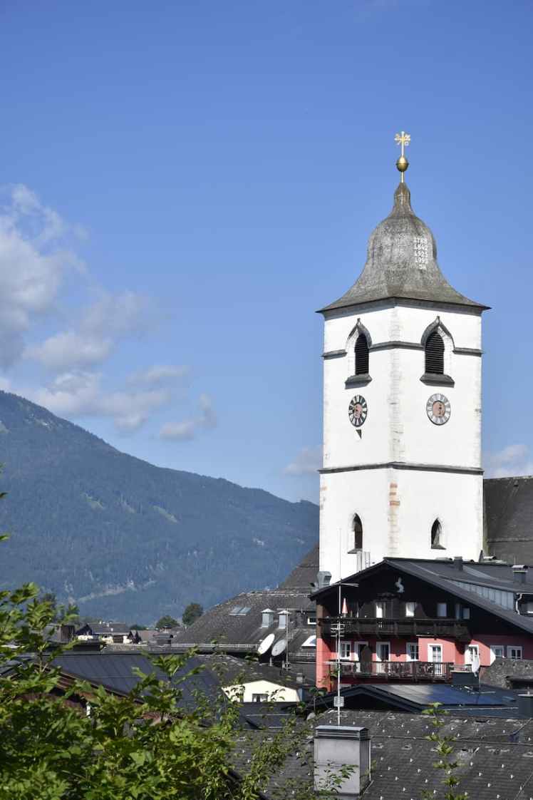 Le clocher de Saint-Wolfgang coeur du vieux village