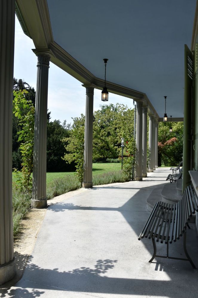 Suisse. Au Chaplin's World, le manoir et sa terrasse