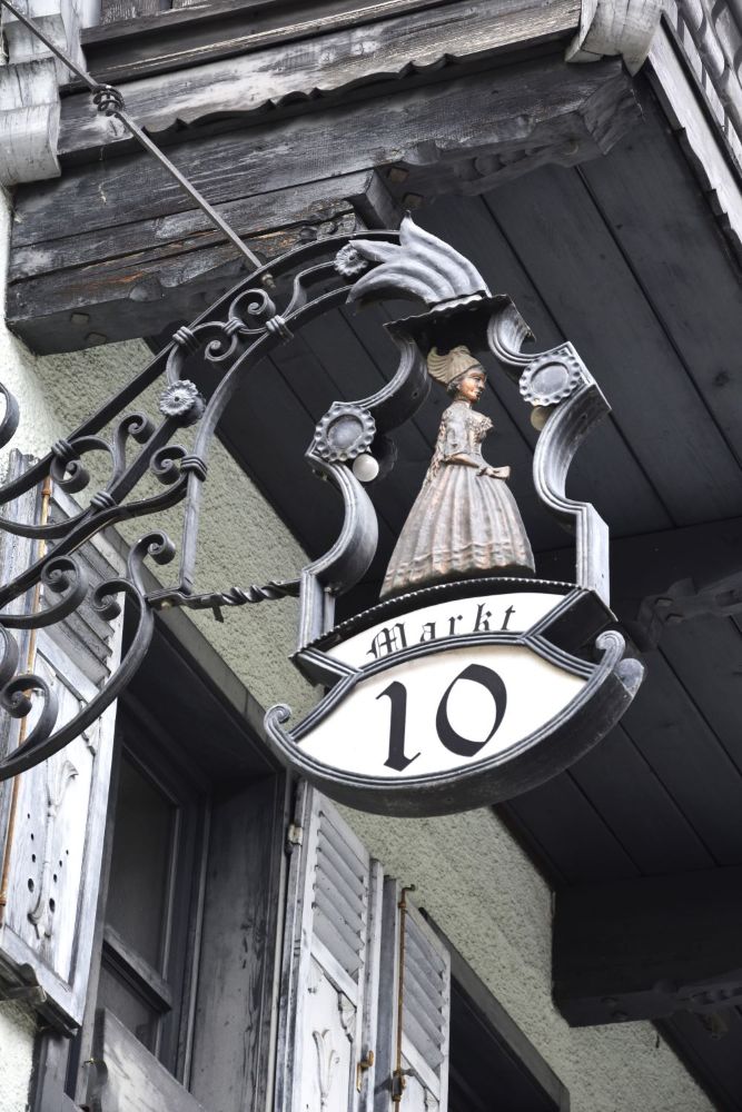 Enseigne de boutique à Saint-Wolfgang en Autriche