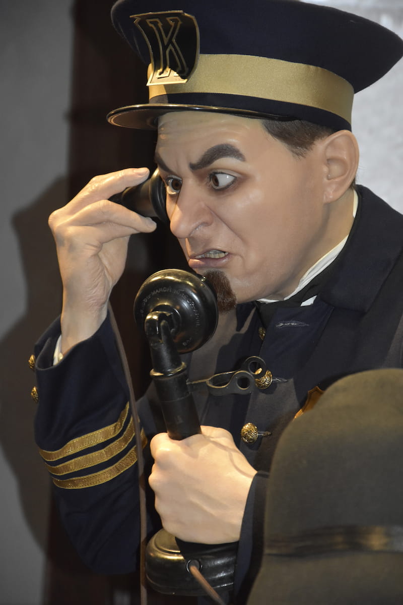 Vevey Scène du film Modern Times : le policeman vient d'arrêter Chaplin