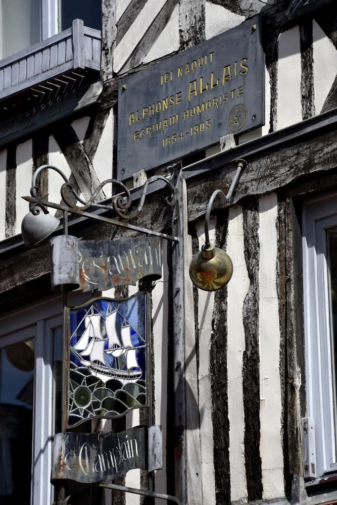 Normandie : Honfleur maison à colombages