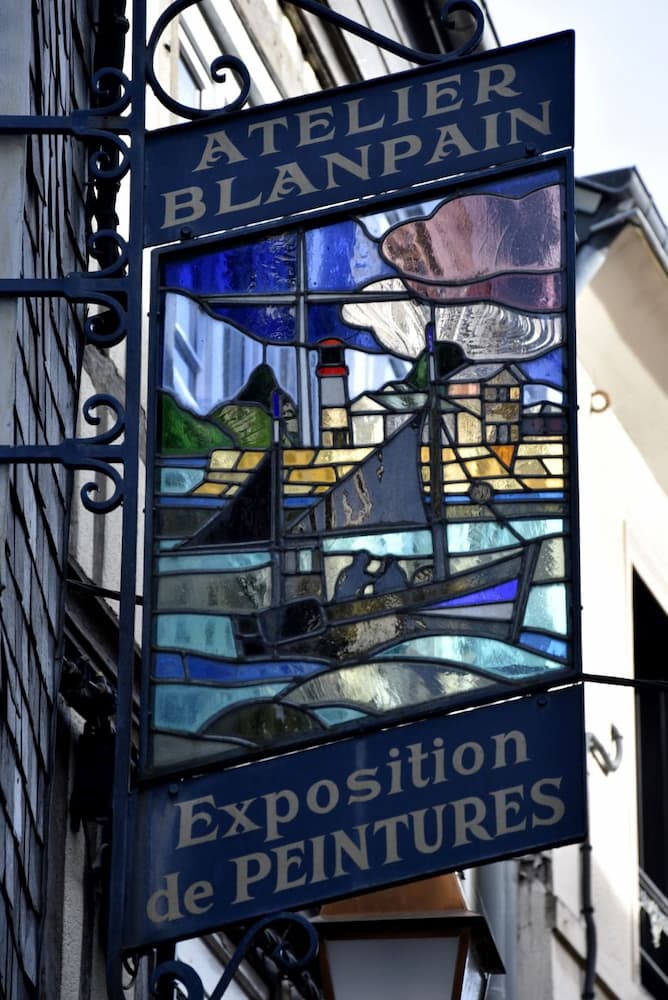 Normandie : Honfleur enseigne