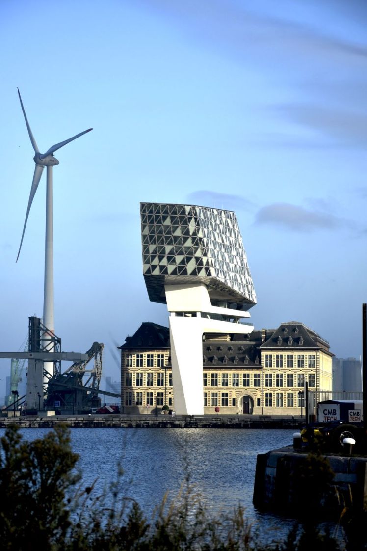 Anvers Maison du port, oeuvre de Zaha Hadid