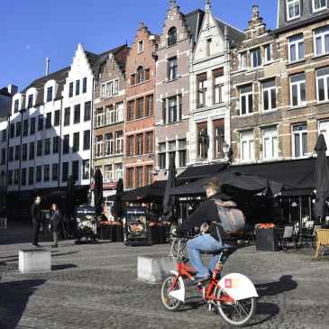 Anvers, Nello et Patrasche, la sculpture conte de l'enfant et du chien