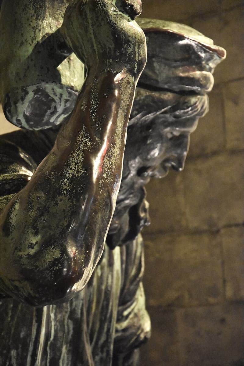 Belgique Sculptures d'artisans construisant la cathédrale d'Anvers