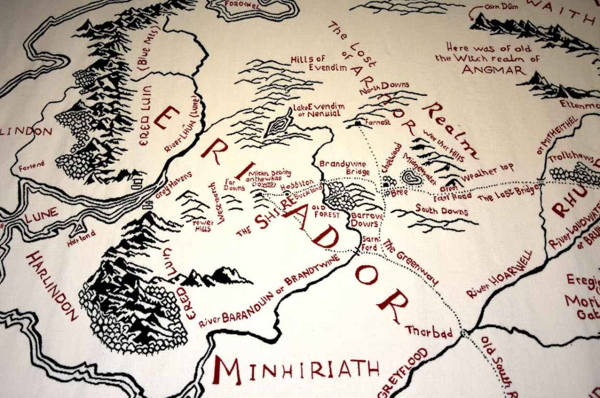 Aubusson tapis la terre du Milieu Tolkien Creuse