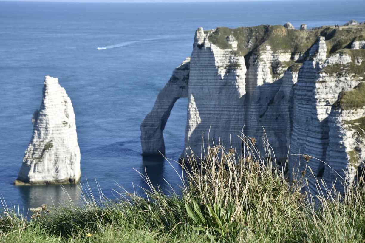 Normandie :  l'Aiguille creuse à Étretat