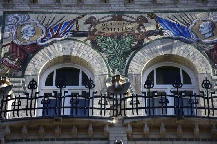 Anvers Zurenborg Fresque Napoléon face à Wellignton Waterloo