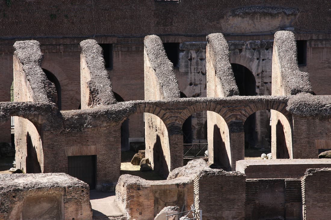 Rome : intérieur du Colisée