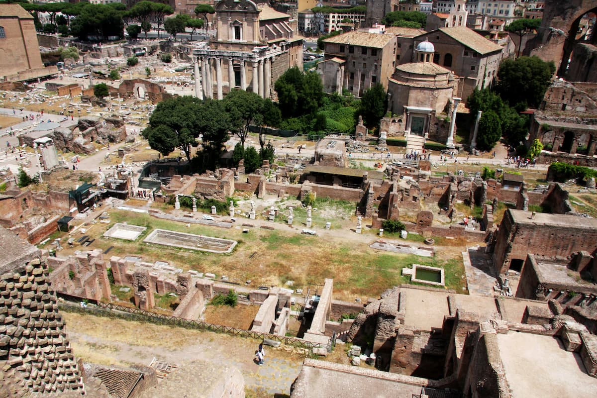 Rome : le forum romain vu depuis le Palatin