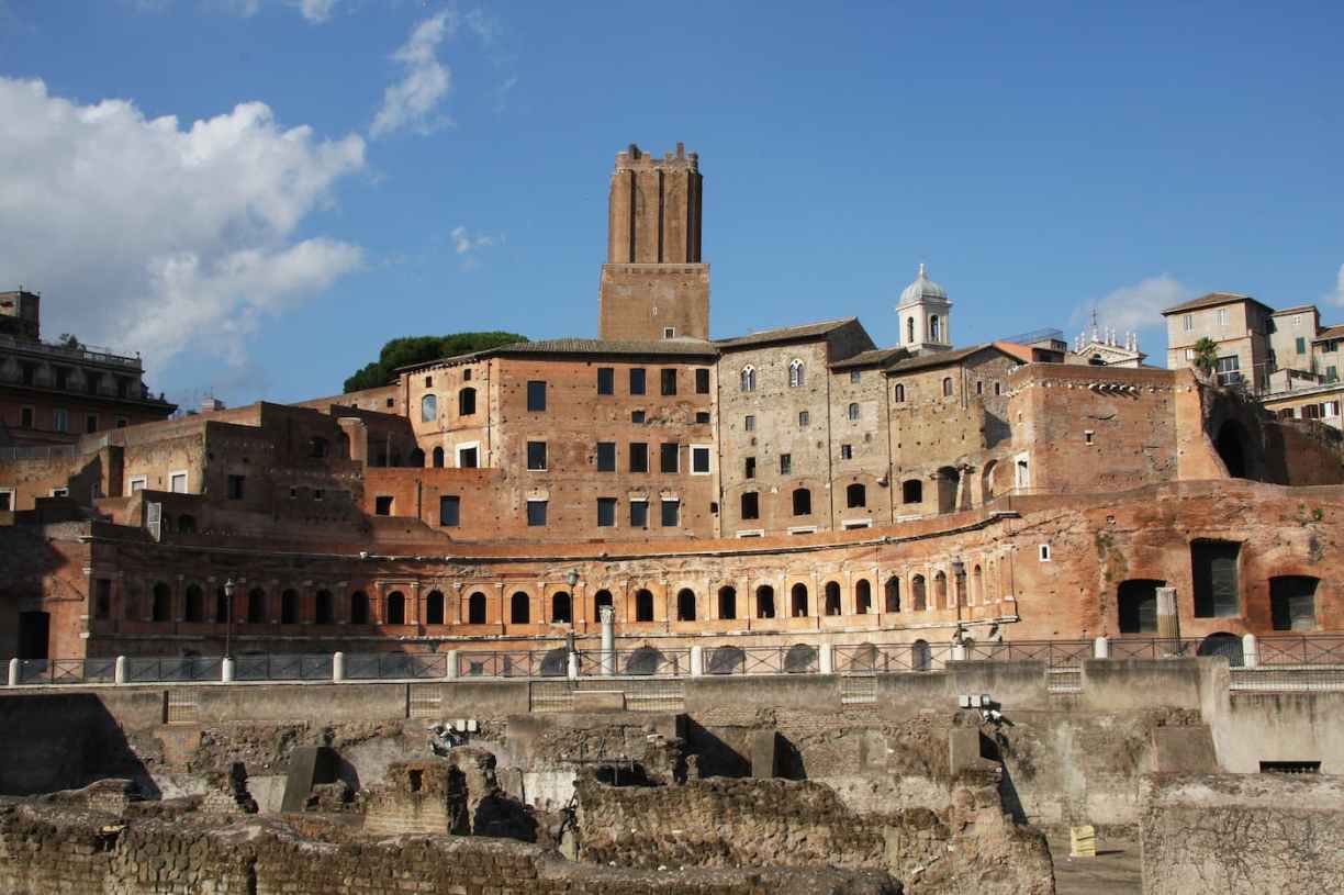 Rome : le marché de Trajan sur les forums impériaux