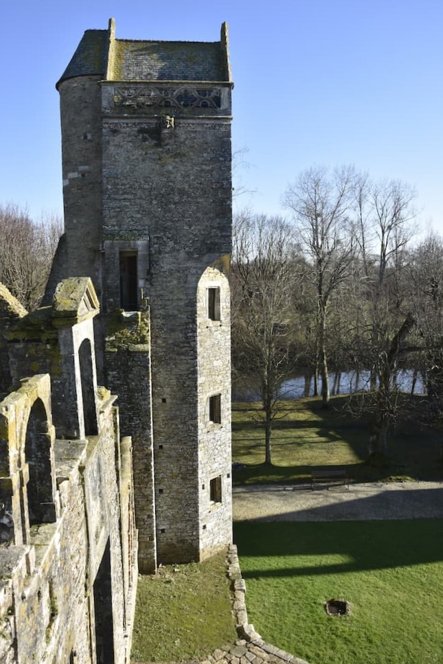 Normandie Gratot : tour du château