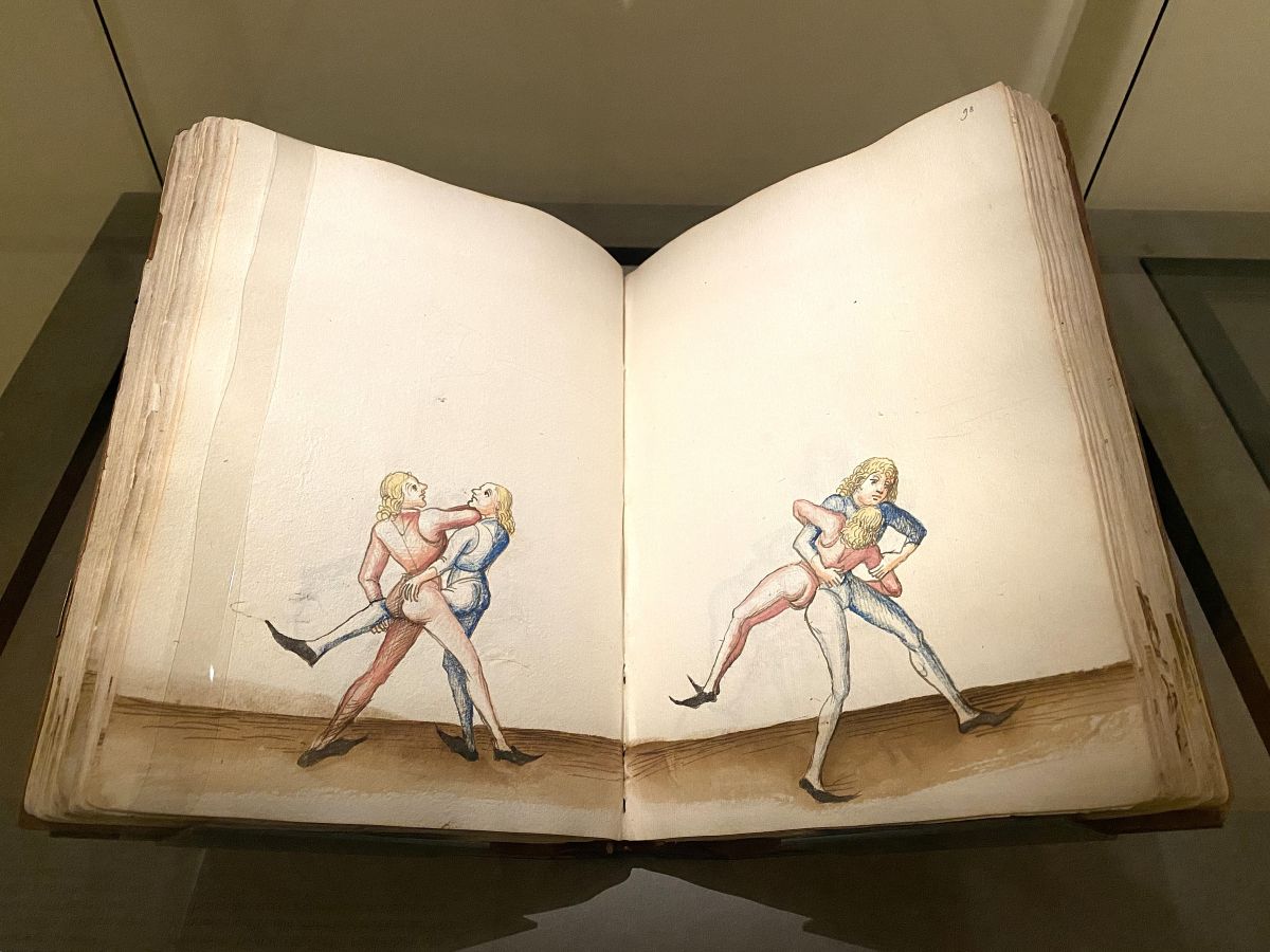 Paris - Musée de Cluny : manuel de combat