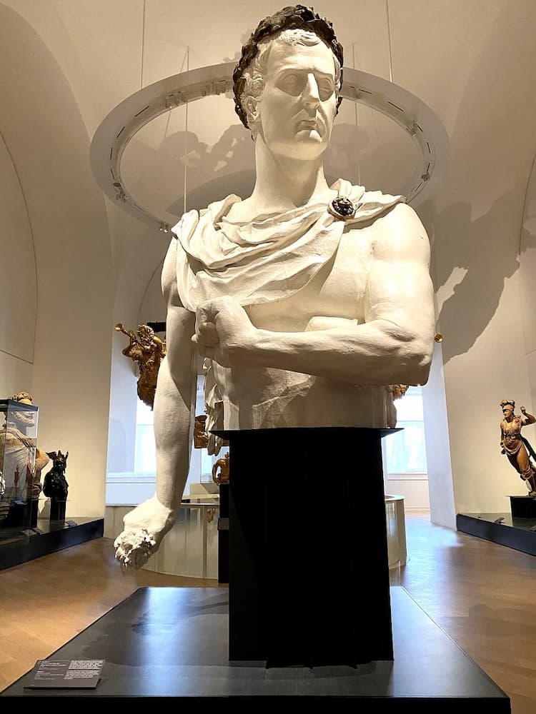 Paris - Musée de la Marine : Napoléon Figure de proue du Iéna