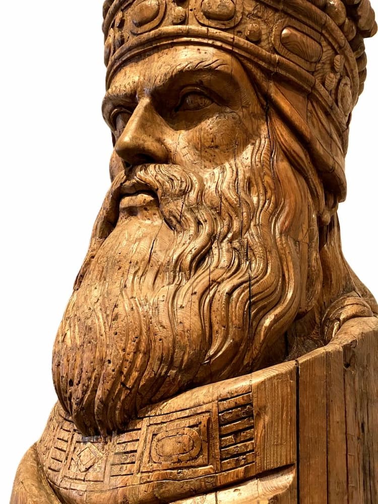 Paris - Musée de la Marine : figure de proue Charlemagne