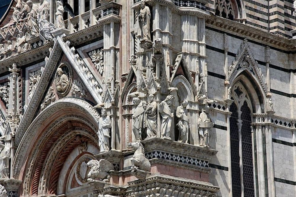 Détails des scultures de la cathédrale
