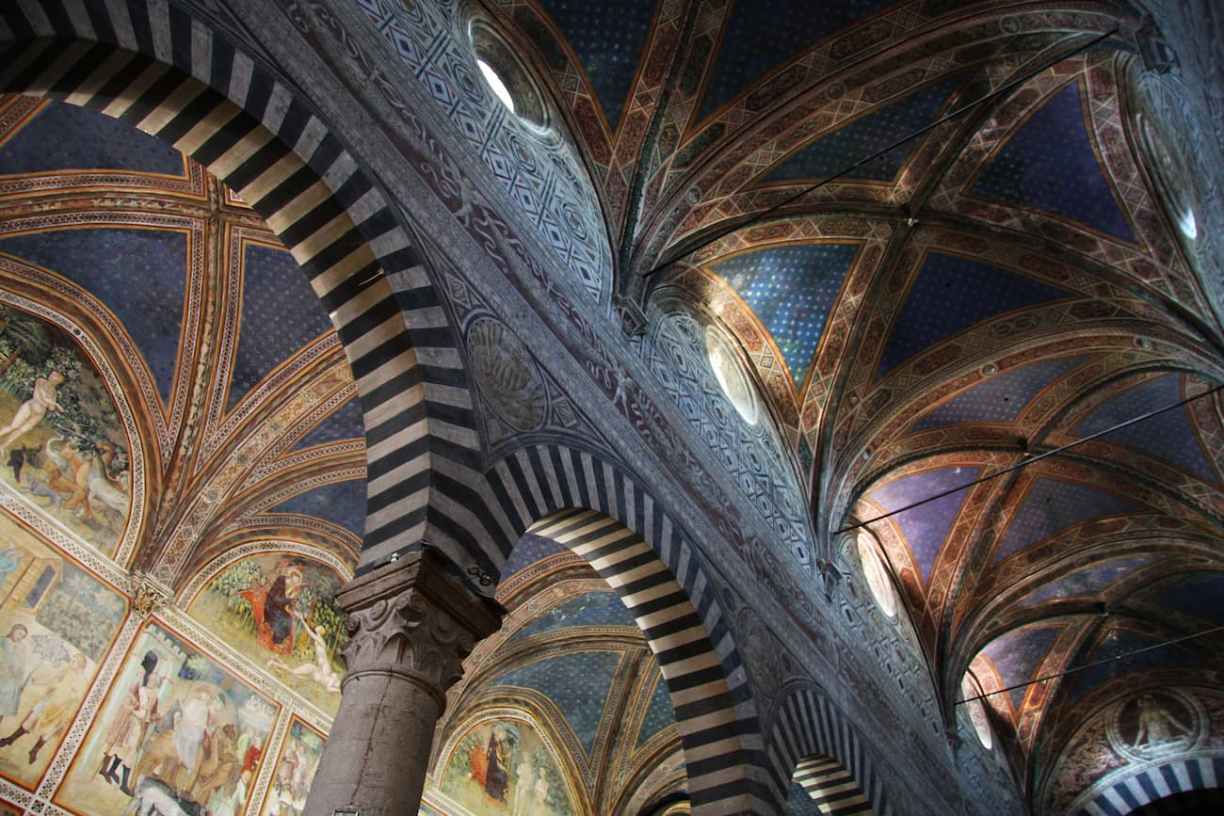 Fresque de l'église de San Gimignano  en Toscane