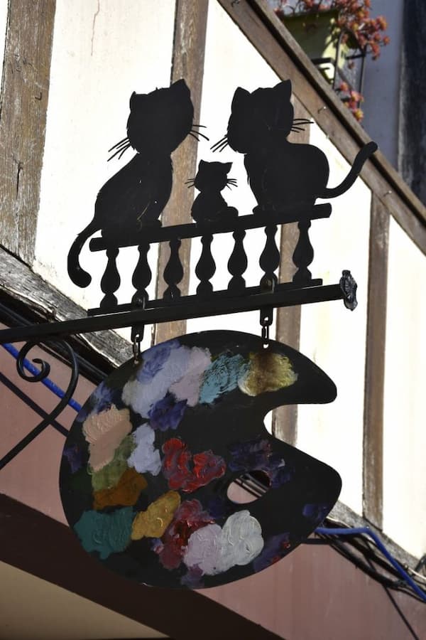 Normandie enseigne du village d'art Guillaume le Conquérant à Dives-sur-mer