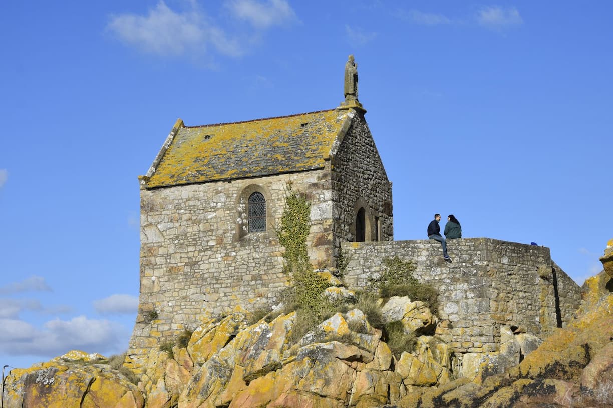 Mont-Saint-Michel en Normandie : la chapelle Saint-Aubert