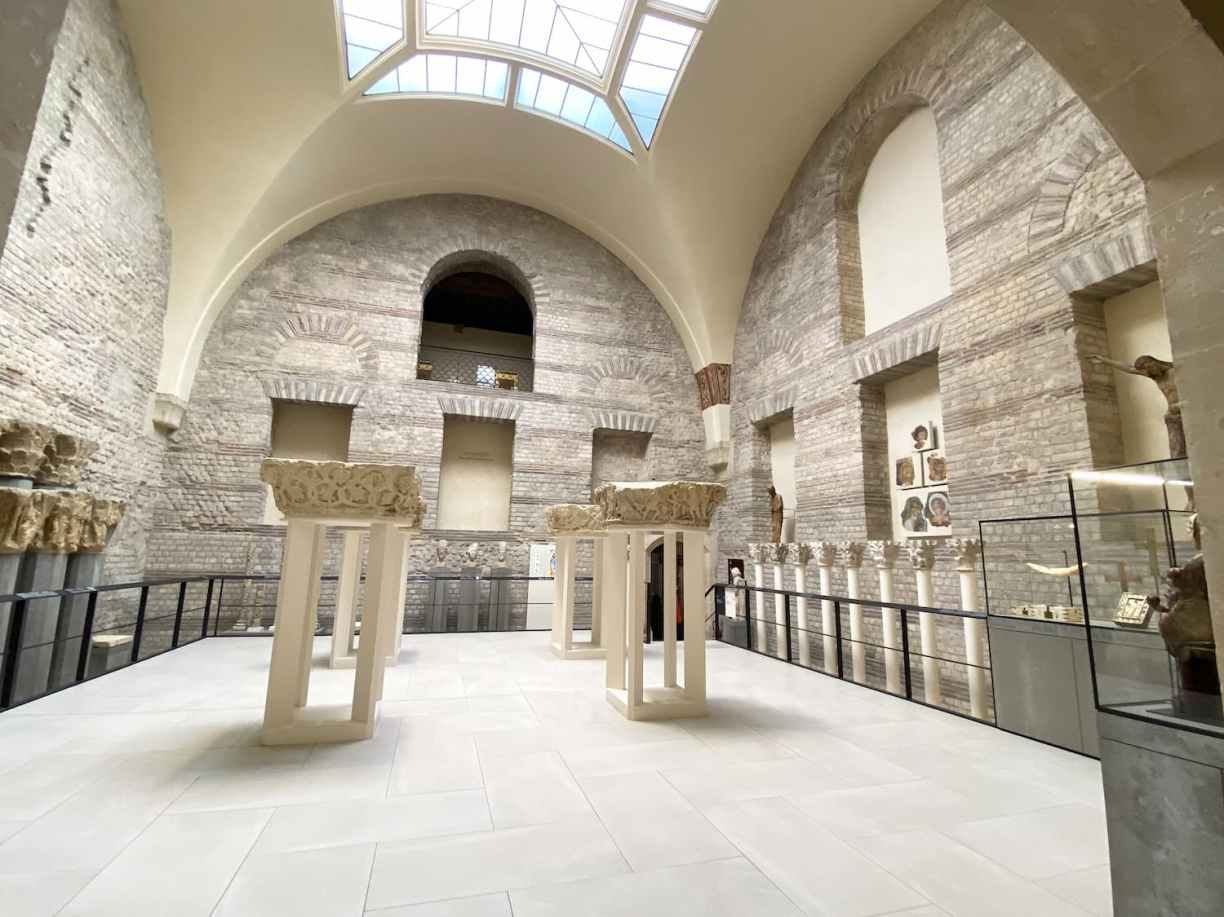 Musée de Cluny : vestiges d'églises de Paris