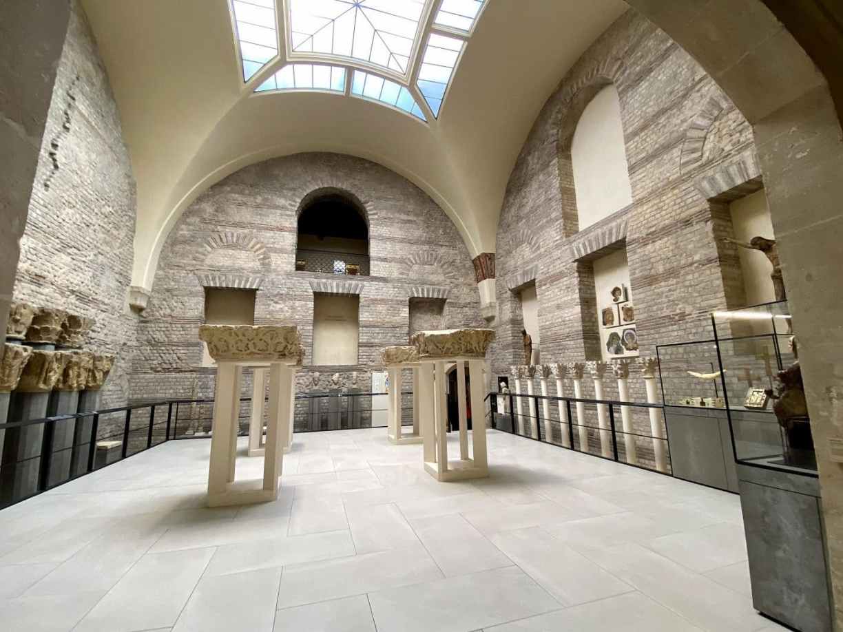 Musée de Cluny : vestiges d'églises de Paris