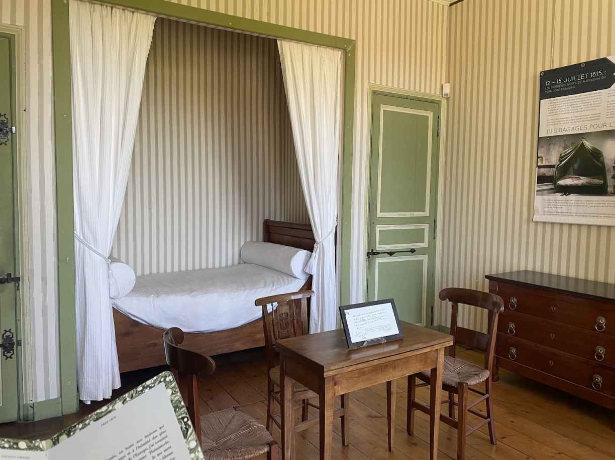 Ile d'Aix musée Napoléon chambre de l'empereur Charente-Maritime 
