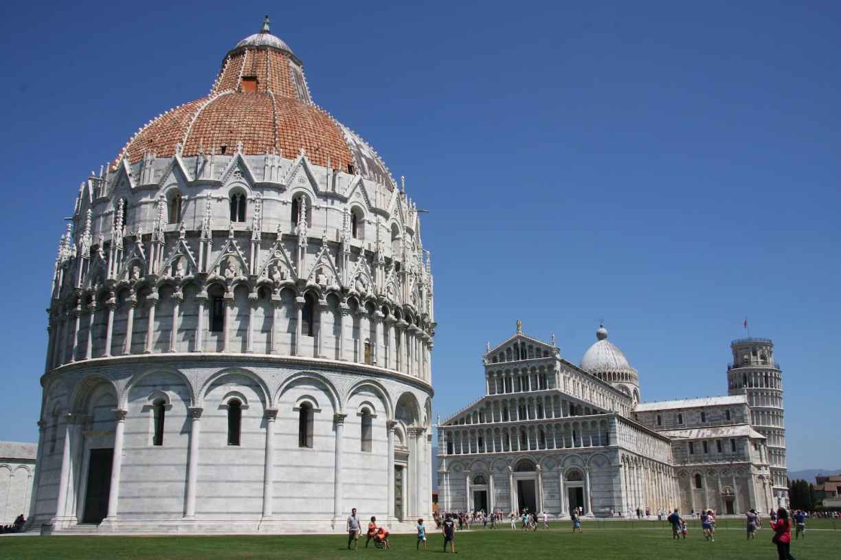 Toscane Pise le baptistère et le duomo