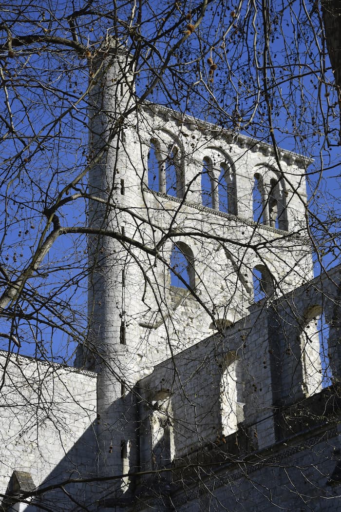 Normandie : tour lanterne de l'abbaye de Jumièges