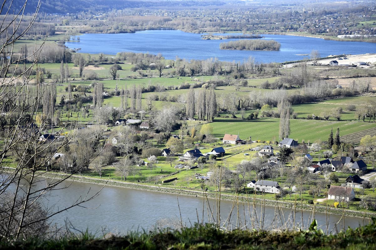 Panorama sur une boucle de la Seine à Jumièges en Normandie