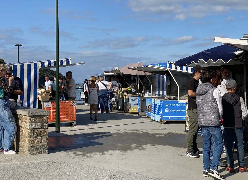 Bretagne marché aux huitres de Cancale