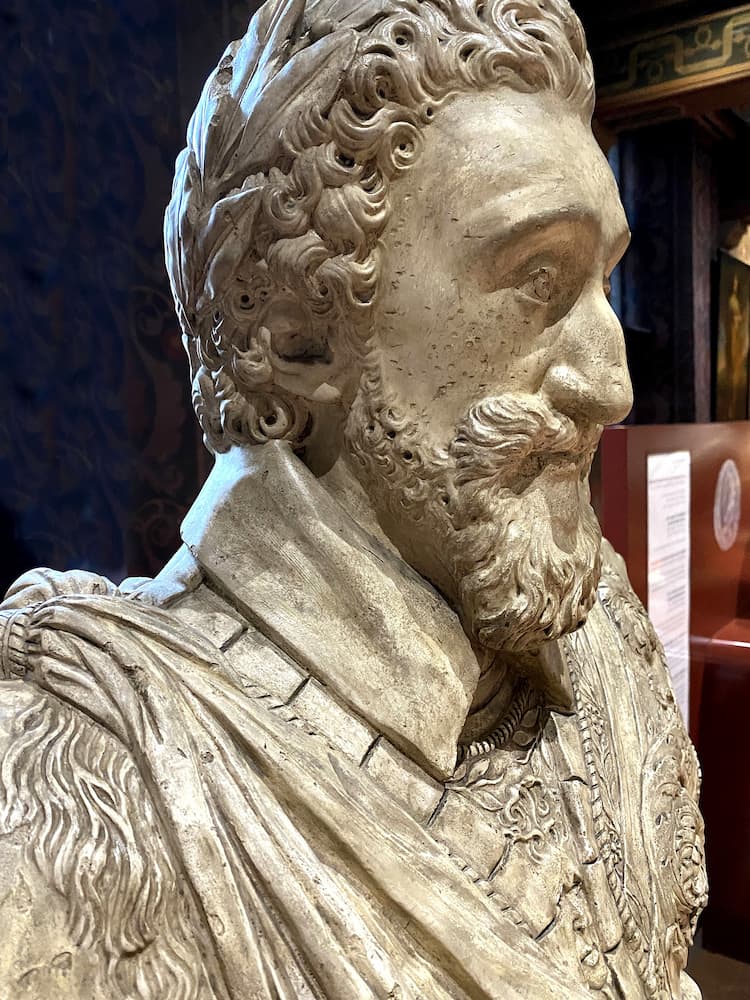 Châteaux de la Loire oratoire Blois portrait d'Henri IV