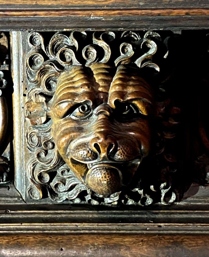 Val de Loire Meuble XVIIe siècle château de  Beauregard Val de Loire 