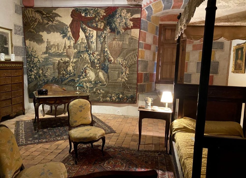 Creuse Chambre du château de Villemonteix