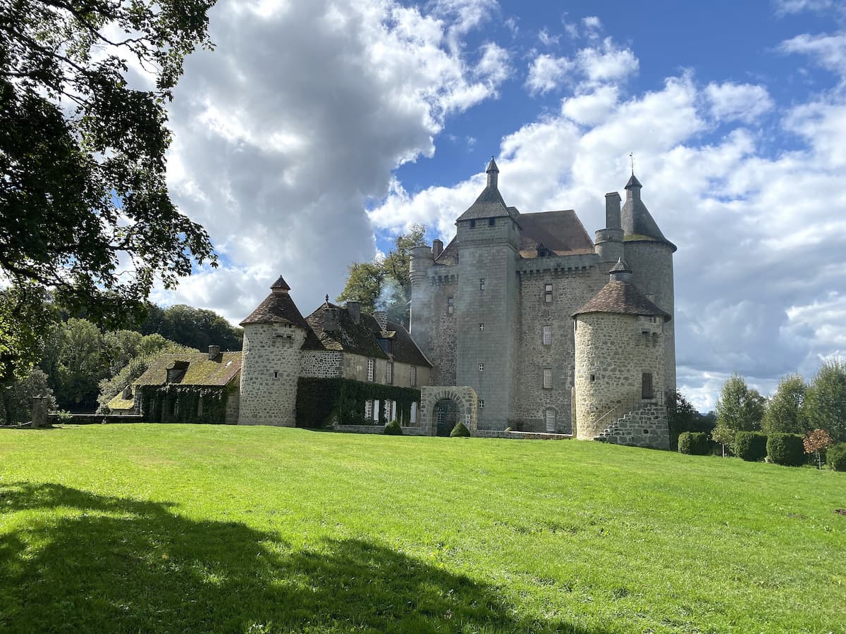 Creuse Aubusson château de Villemonteix