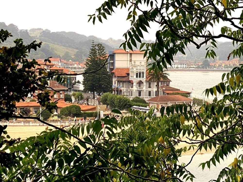 Espagne Asturies villa de Ribadesella