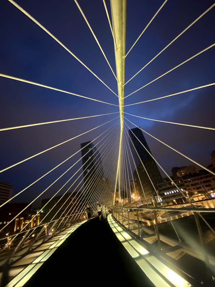 Espagne Bilbao pont Zubizuri